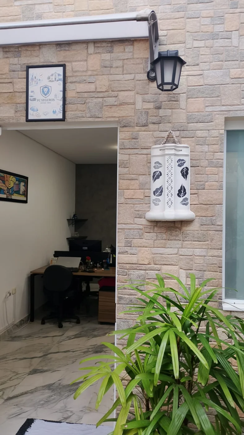 Entrada do escritório da FC Seguros